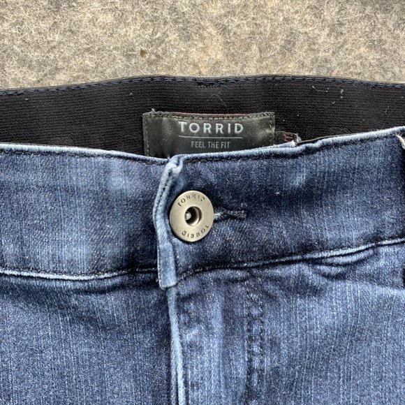 Torrid Jeans Men 18XT Adult Blue Denim Pants Bombshell Skinny Fit Outdoors - Picture 6 of 15